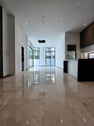 East Coast Avenue (D15), Terrace #606385241